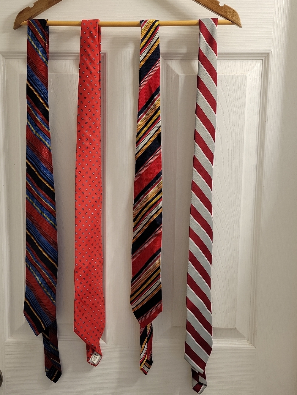 Vintage Men's Polyester  Ties Various Red Blue Striped And One Silk Red Blue Tie